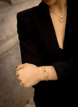 Cargar imagen en el visor de la galería, PULSERA ANATOMIA By Issa Vásquez