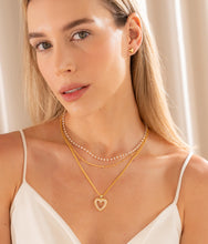 Cargar imagen en el visor de la galería, COLLAR CORAZON PERLADO