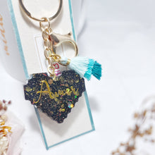 Cargar imagen en el visor de la galería, Llavero Amor Negro
