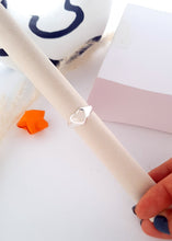Cargar imagen en el visor de la galería, ANILLO CORAZON PLATEADO
