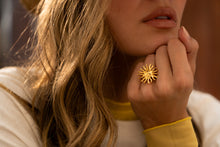 Cargar imagen en el visor de la galería, ANILLO SOL
