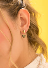 Cargar imagen en el visor de la galería, ARETES DUO CORAZON
