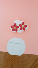 Cargar imagen en el visor de la galería, ARETES FLOR
