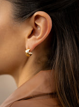 Cargar imagen en el visor de la galería, SET DE ARETES DREAMS
