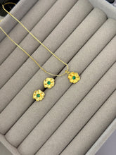 Cargar imagen en el visor de la galería, CADENA  + ARETES ESME
