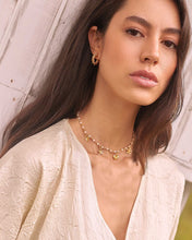 Cargar imagen en el visor de la galería, COLLAR ORQUIDEAS
