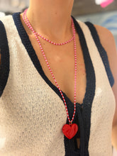 Cargar imagen en el visor de la galería, CADENA CORAZON RED VELVET
