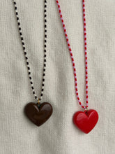 Cargar imagen en el visor de la galería, CADENA CORAZON RED VELVET
