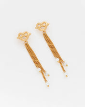Cargar imagen en el visor de la galería, ARETES LARGOS LOVE
