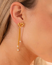 Cargar imagen en el visor de la galería, ARETES LARGOS LOVE
