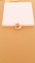 Cargar imagen en el visor de la galería, EARCUFF BLANCO
