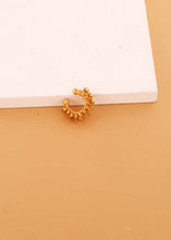 Cargar imagen en el visor de la galería, EARCUFF DORADO

