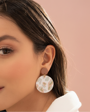 Cargar imagen en el visor de la galería, ARETES MATIZ
