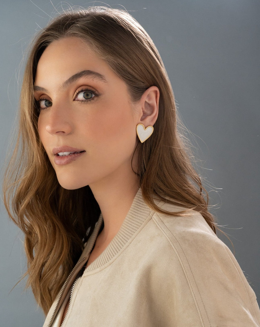 ARETES CORAZON PERLADO