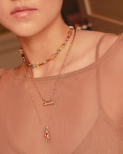 Cargar imagen en el visor de la galería, COLLAR CONEJO DORADO
