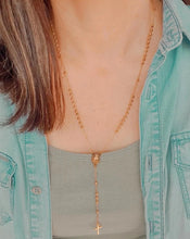 Cargar imagen en el visor de la galería, COLLAR ROSARIO DORADO
