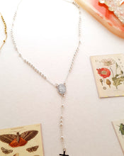 Cargar imagen en el visor de la galería, COLLAR ROSARIO PLATEADO
