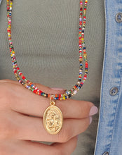 Cargar imagen en el visor de la galería, COLLAR LARGO COLORES VIRGEN
