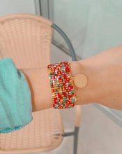 Cargar imagen en el visor de la galería, PULSERA TEJIDA DIJE DORADO
