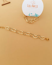 Cargar imagen en el visor de la galería, PULSERA CORAZONES
