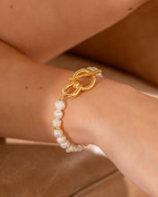 Cargar imagen en el visor de la galería, PULSERA PERLA CORAZON
