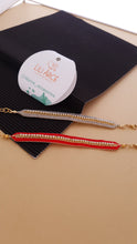 Cargar imagen en el visor de la galería, PULSERA BRILLO ROJO
