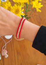 Cargar imagen en el visor de la galería, PULSERA BRILLO ROJO

