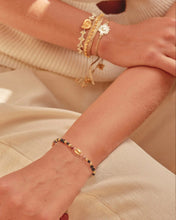 Cargar imagen en el visor de la galería, PULSERA ALFA
