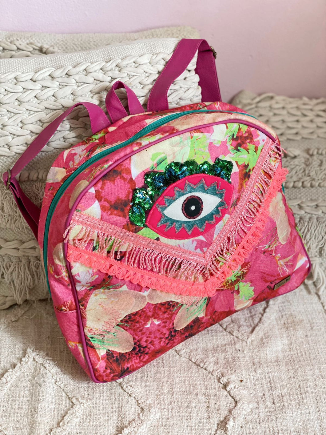 MORRAL BLUE EYE