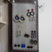 Cargar imagen en el visor de la galería, PORTA ARETES| LILI ARCE ACCESORIOS
